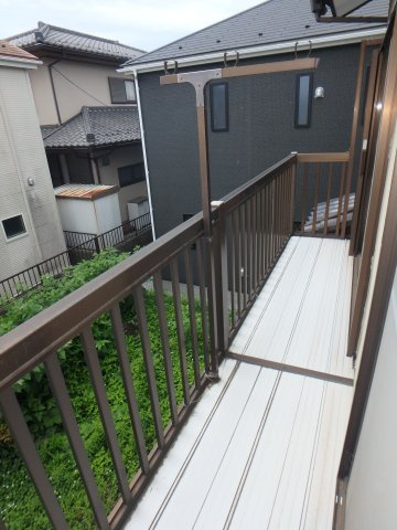 鶴ヶ島市松ヶ丘5丁目中古住宅のバルコニー