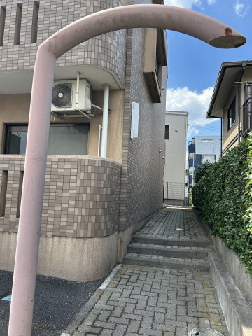 ダイアモンド新白河Ⅱのエントランス|毎日通るエントランスはこのようになっています