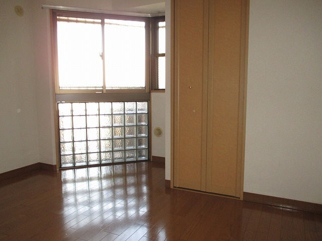 レックス豊新