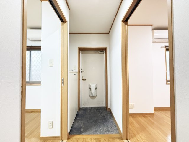 ロマネコンティ24の玄関