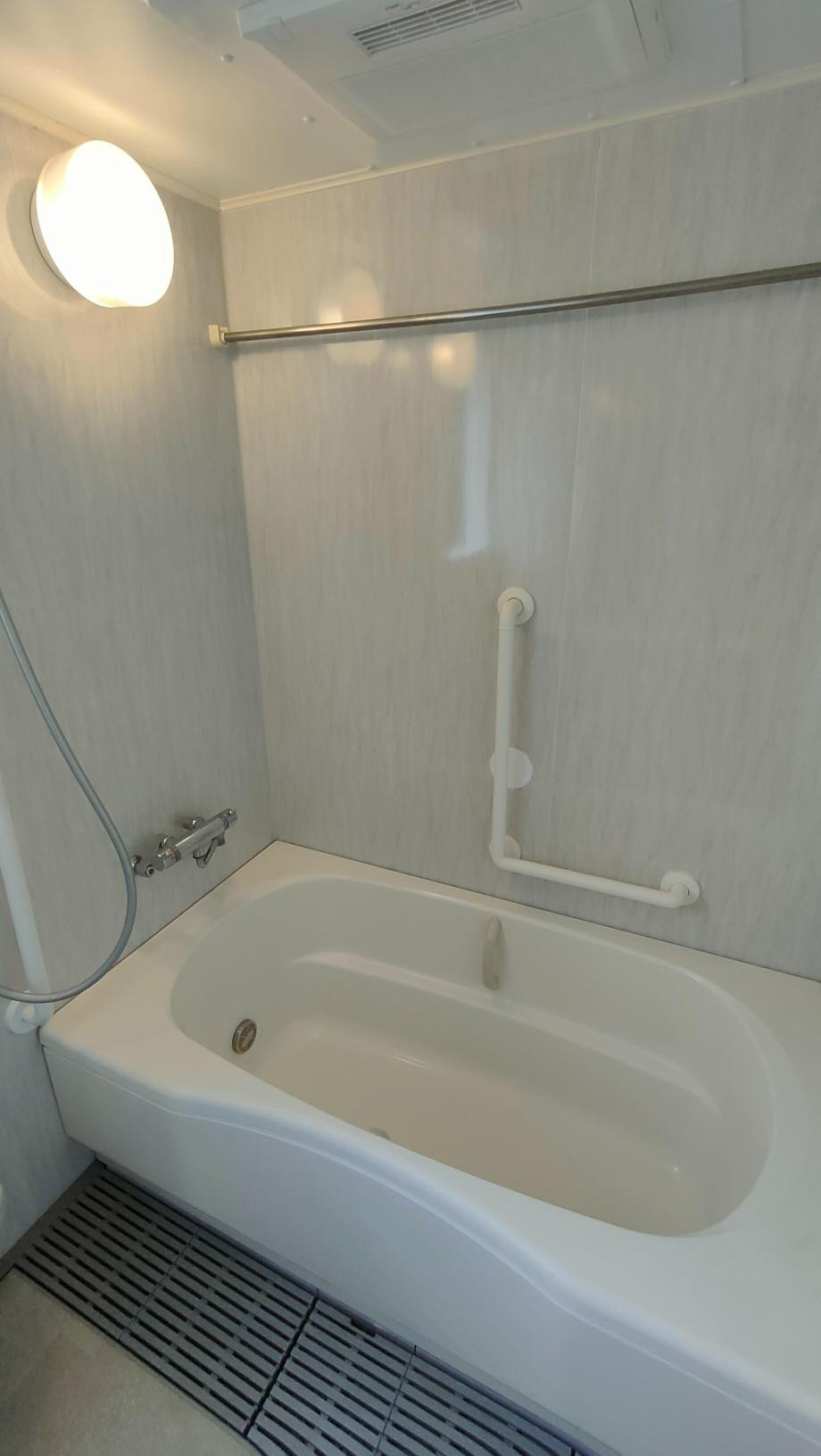 府中市武蔵台１丁目の賃貸マンションの浴室
