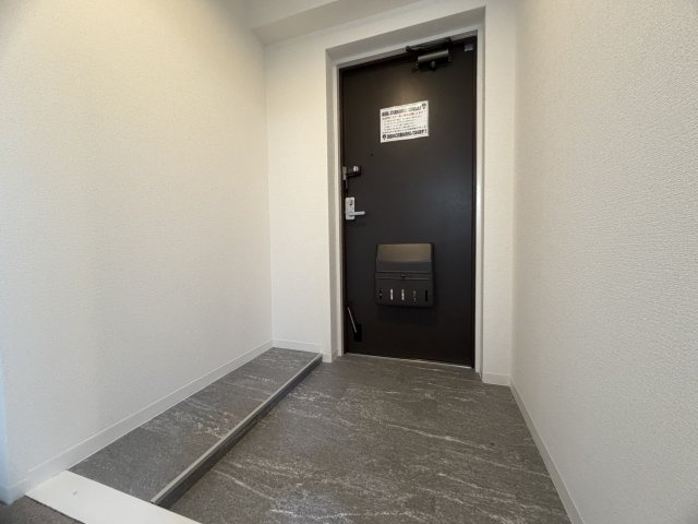 西舞子パークホームズ４号棟の玄関