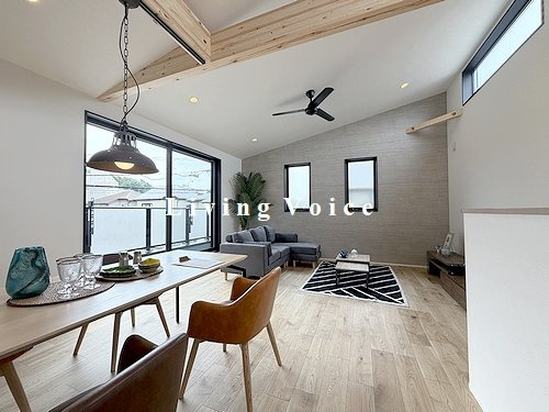 【居間・リビング】 | 【仲介手数料０円】相模原市南区磯部　新築一戸建て　ガレージハウス | 相模原市南区磯部　新築一戸建て