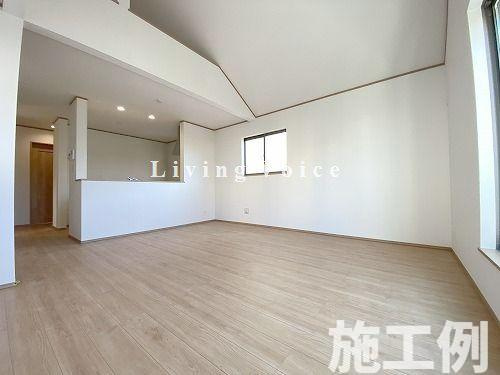【仲介手数料０円】平塚市纒4丁目　新築一戸建て　全6棟の居間・リビング|平塚市纒4丁目　新築一戸建て　全6棟