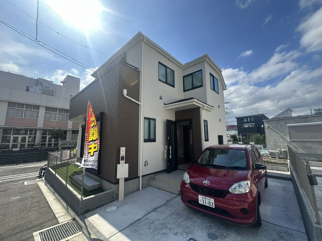 子育て環境良好とはまさにこの事！幼稚園小学校近し！！な新築戸建て～大和市福田新築戸建て～の外観|おしゃれな外観です