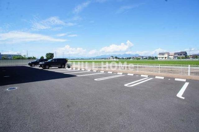 Ｃａｓａ　Ｆｅｌｉｃｅの駐車場|当社、チルホームのHPもご覧ください(^^)/物件情報多数♪