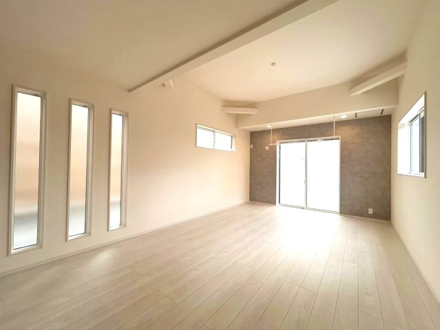 小野市神明町　1期2号棟の内装