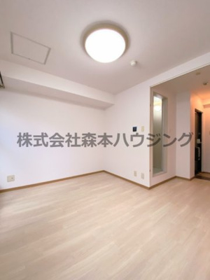 【洋室】 | 　プチプルージュ | ※同タイプ別室の写真となります。
　設備内容や内装色調など相違がある場合は実際のお部屋の現状優先となります。