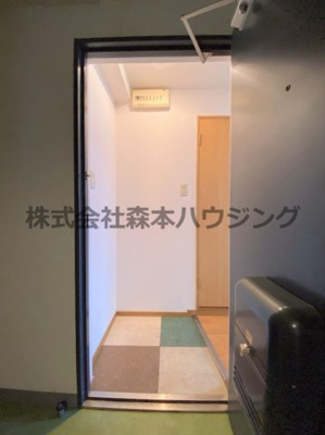 【内装】 | 　プチプルージュ | ※同タイプ別室の写真となります。
　設備内容や内装色調など相違がある場合は実際のお部屋の現状優先となります。