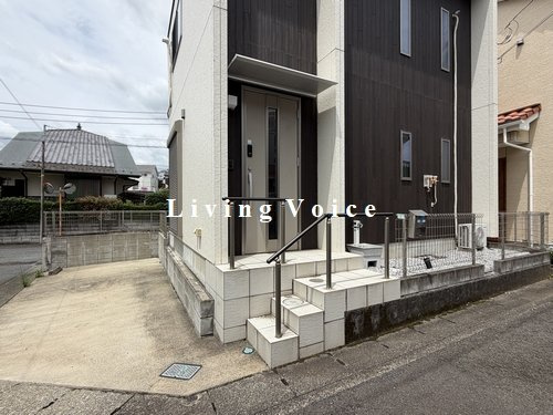 厚木市林4丁目　中古戸建のエントランス|厚木市林4丁目　中古戸建