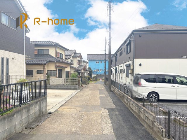 守谷市百合ヶ丘2丁目　売地　建築条件なしの前面道路含む現地写真|周辺環境も併せて案内致します♪
閑静な住宅地で笑顔あふれる新生活！
ぜひ現地へお越しください♪
