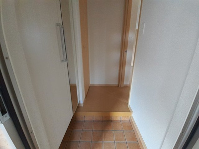 【玄関】 | プラスドサンテ・トロワ | きれいな玄関です