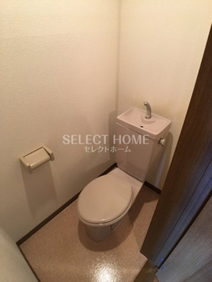 【トイレ】 | ハートヒルズ伊賀 | 落ち着いた色調のトイレです