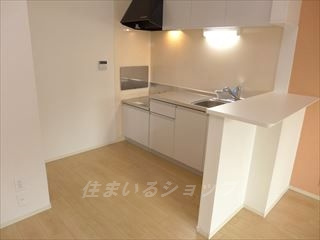 エトワールのキッチン|便利なカウンター付き