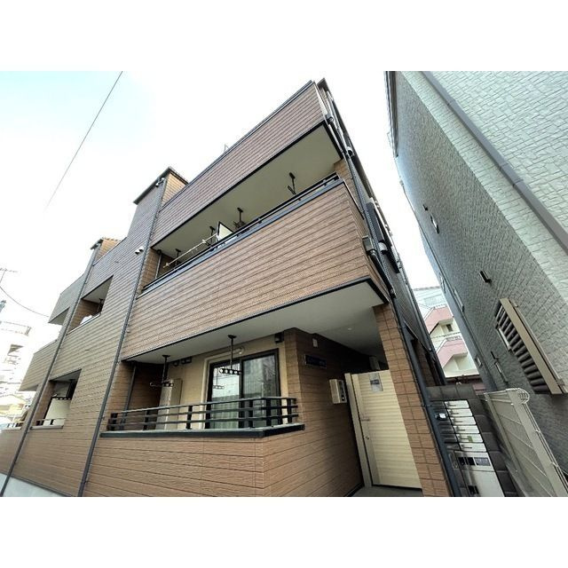 リュクサーヴ南千住の外観