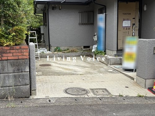 【仲介手数料０円】厚木市森の里1丁目　中古戸建の駐車場|厚木市森の里1丁目　中古戸建