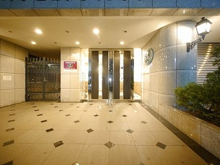 グリフィン川崎西口シティプラザのエントランス