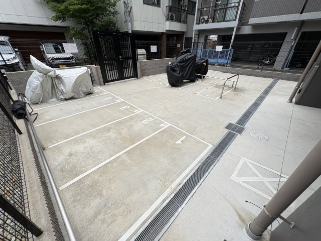 【駐車場】レジデンス塚本クラージュ
