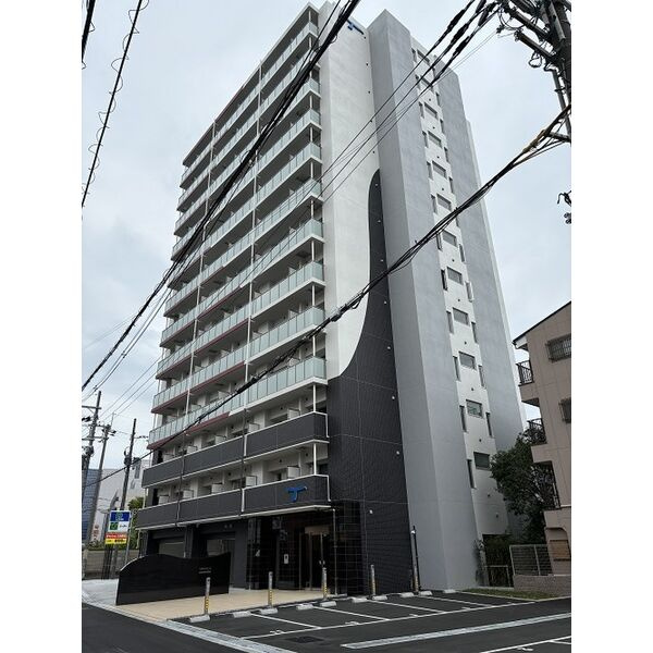セレニテ十三ミラクの外観