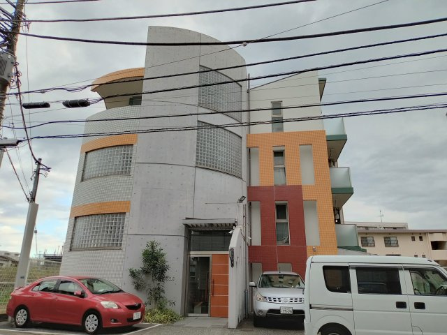 川崎市多摩区菅４丁目の賃貸マンションの外観