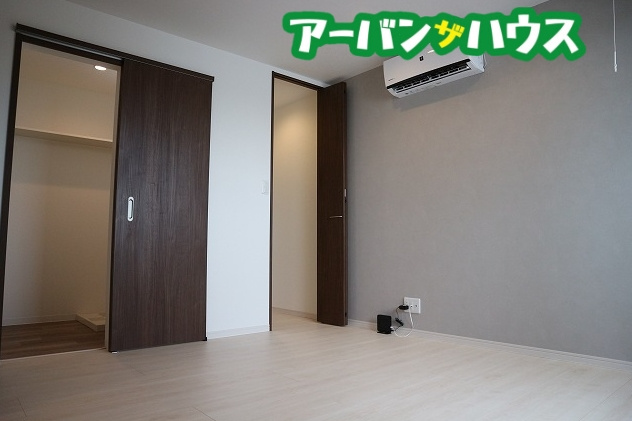 REGALEST TOMITAの居間・リビング