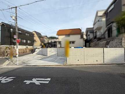 南区本浦町の前面道路含む現地写真