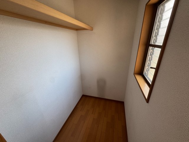 堺市西区鳳中町九丁　中古戸建の収納