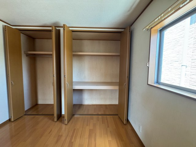 堺市西区鳳中町九丁　中古戸建の収納