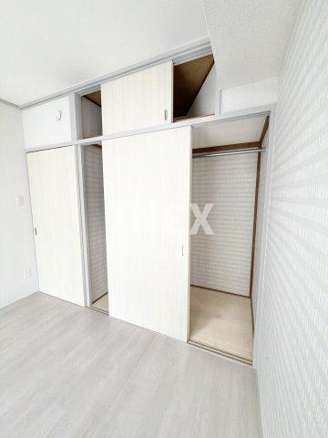 横浜市港南区港南台７丁目の賃貸マンションの収納