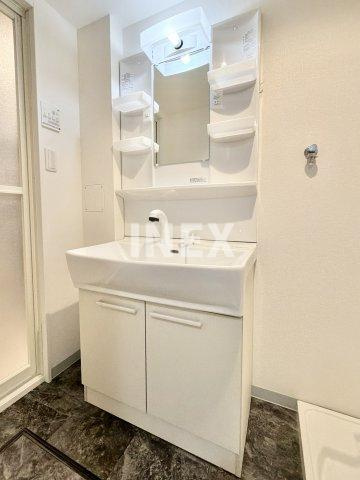 横浜市港南区港南台７丁目の賃貸マンションの洗面所