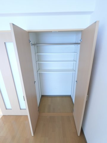 金子ビルの収納