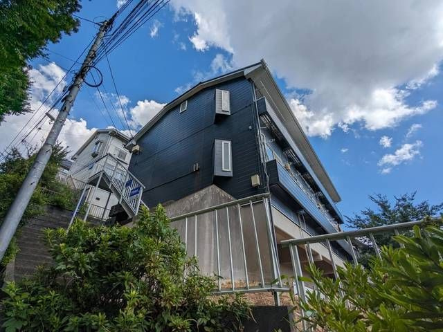 川崎市麻生区百合丘１丁目のアパートの外観