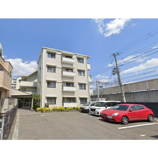 清保アイレックスコートの外観