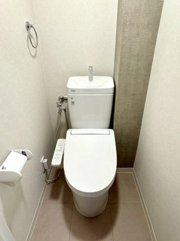 日商岩井香枦園マンション2号棟のトイレ|2026年5月　新調
ウォシュレット付き