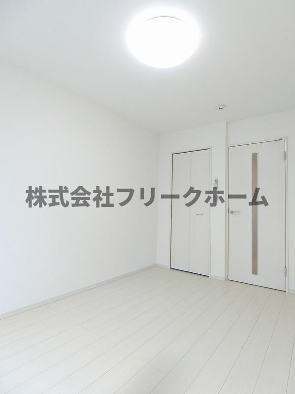 三鷹市牟礼６丁目のアパートの寝室