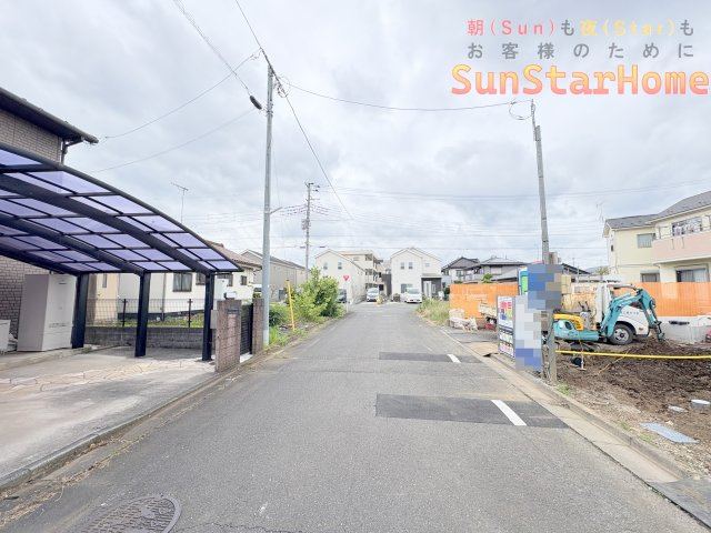【サンスターホーム】あきる野市原小宮1丁目　耐震制震新築戸建2号棟の前面道路含む現地写真