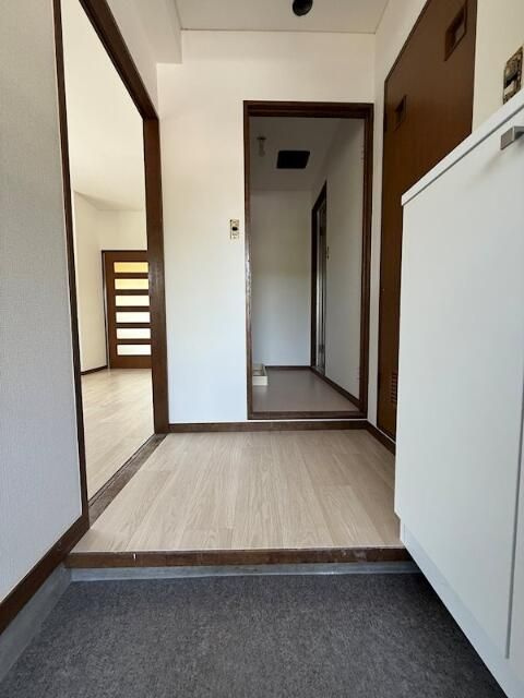 横浜市戸塚区名瀬町の賃貸マンションの玄関