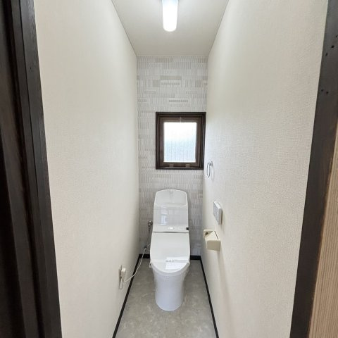 私市ロイヤルマンションのトイレ