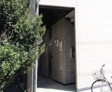 メインシティガーデン　壱番館のエントランス