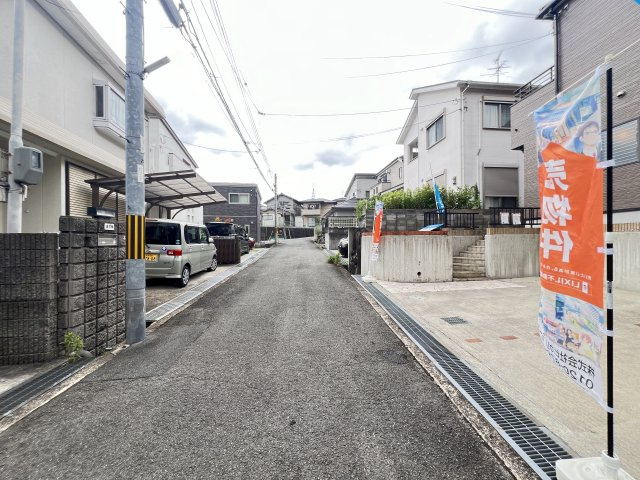北葛城郡王寺町畠田5丁目の前面道路含む現地写真