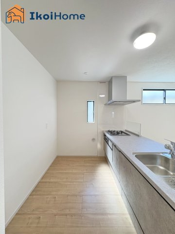 明石市大道町1丁目　全2棟　2号棟　新築戸建のその他|【ホームページに現地動画掲載中】●年中無休：当日予約可●お子様と並んで料理をしてもゆとりのキッチン
