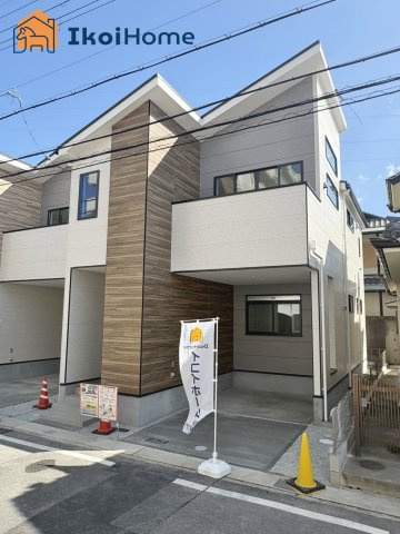明石市大道町1丁目　全2棟　2号棟　新築戸建の駐車場|【ホームページに現地動画掲載中】●年中無休：当日予約可●インナーガレージとなっております。