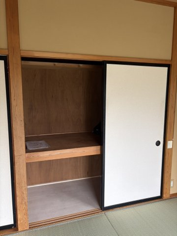 仁井田町寺前貸家の収納
