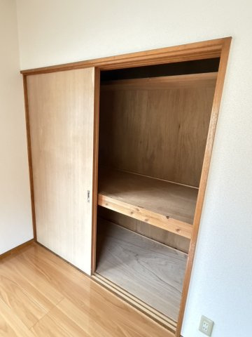 仁井田町寺前貸家の収納