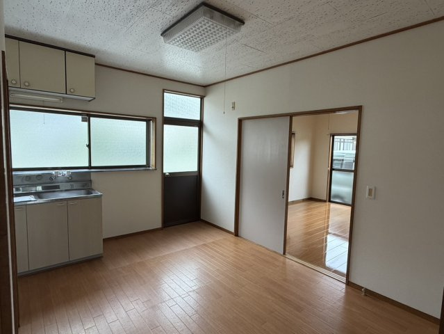 仁井田町寺前貸家のキッチン