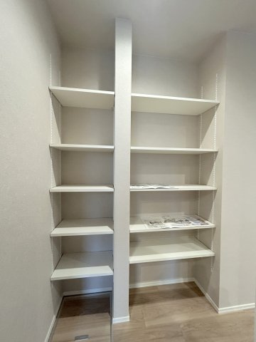 レジデンスヒューゲル鶴ヶ丘Ⅱの収納