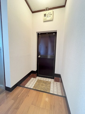 カーサインフィニティの玄関