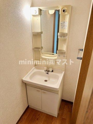 シュロスヒロカズ大手前の洗面所|他号室参考写真