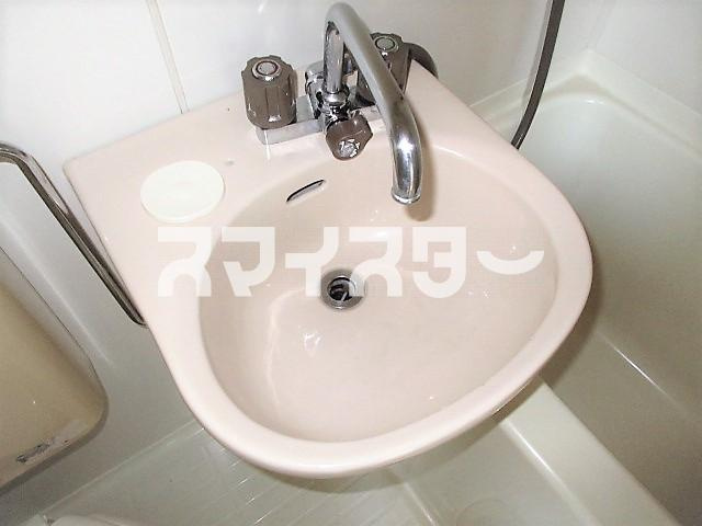 エイト砂川の洗面所
