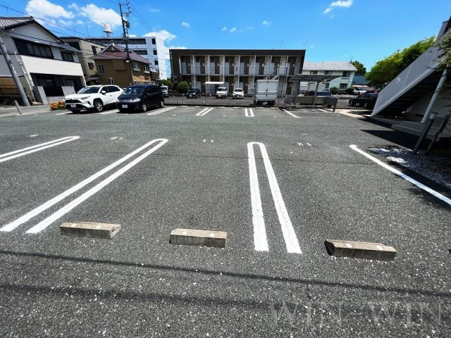 グリーンステージ大原 A棟の駐車場